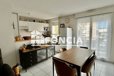 Vue n°2 Appartement 3 pièces T3 F3 à vendre - Limoges (87000)