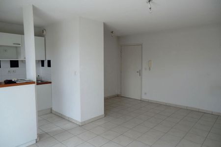 appartement 2 pièces à louer AUCAMVILLE 31140 42.4 m²