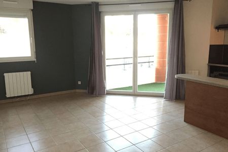 Vue n°3 Appartement 2 pièces T2 F2 à louer - Agen (47000)