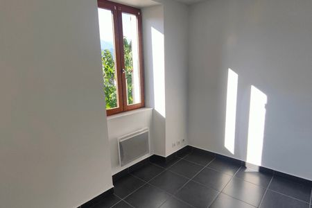 Vue n°3 Appartement 4 pièces T4 F4 à louer - Le Touvet (38660)