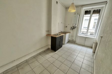 Vue n°3 Appartement 3 pièces T3 F3 à louer - Lyon 6ᵉ (69006)