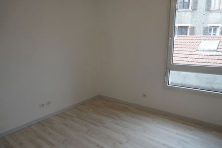 Vue n°3 Appartement 2 pièces T2 F2 à louer - Grenoble (38000)