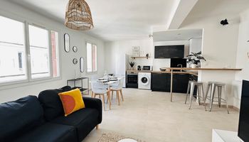 appartement-meuble 3 pièces à louer TOULON 83000 61.5 m²