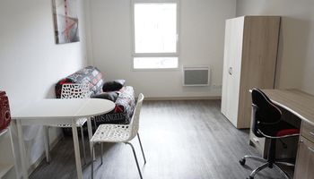 appartement-meuble 1 pièce à louer LA ROCHE SUR YON 85000 19.6 m²