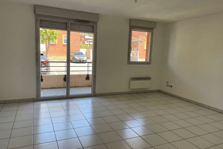 Vue n°2 Appartement 3 pièces T3 F3 à louer - Toulouse (31200)