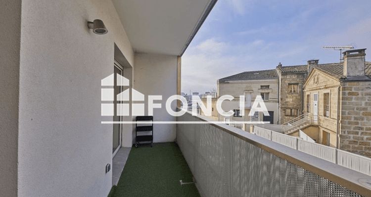 appartement 3 pièces à vendre BORDEAUX 33300 61.8 m²
