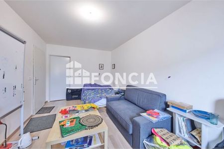 Vue n°2 Appartement 1 pièce à vendre - BORDEAUX (33300) - 33 m²