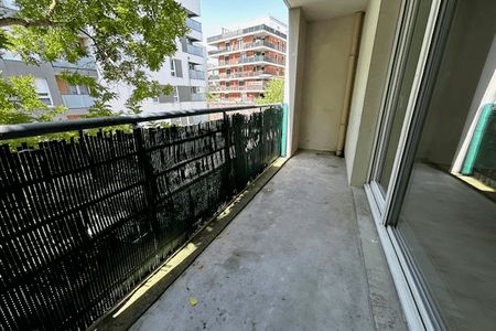 Vue n°3 Appartement 3 pièces T3 F3 à louer - Cergy Le Haut (95800)