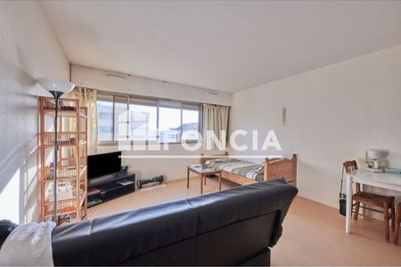 Vue n°2 Appartement 1 pièce à vendre - BORDEAUX (33000) - 28.58 m²
