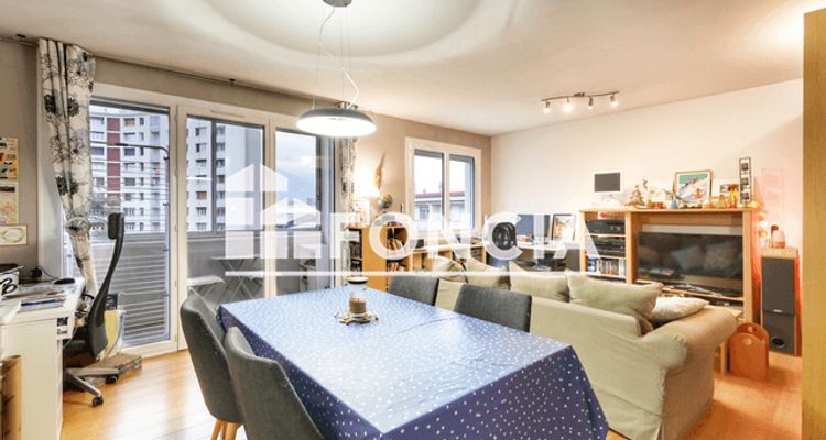 Vue n°1 Appartement 4 pièces à vendre - Grenoble (38100) 118 000 €
