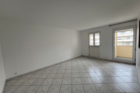 appartement 4 pièces à louer LUCE 28110 73.6 m²