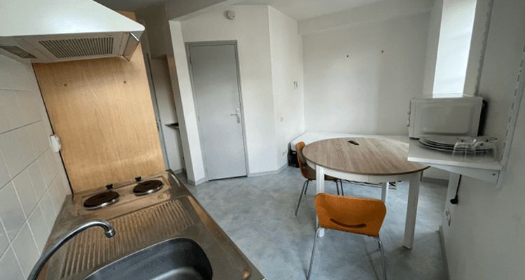 appartement-meuble 1 pièce à louer LAVAL 53000 12 m²