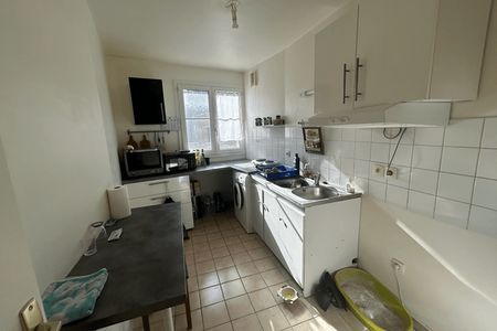 Vue n°3 Appartement 3 pièces T3 F3 à louer - Lille (59000)