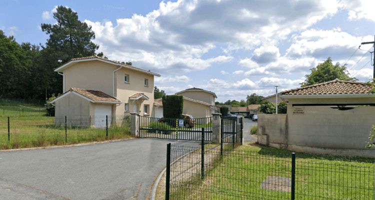 Vue n°1 Maison 4 pièces T4 F4 à louer - Saint Savin De Blaye (33920)