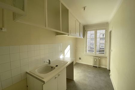 Vue n°2 Appartement 2 pièces T2 F2 à louer - Orleans (45000)