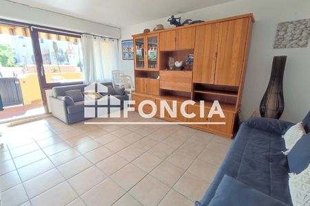 Vue n°2 Appartement 3 pièces T3 F3 à vendre - Bormes-les-mimosas (83230)