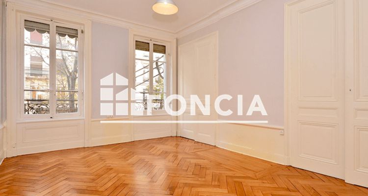 appartement 3 pièces à vendre LYON 7ᵉ 69007 73.79 m²