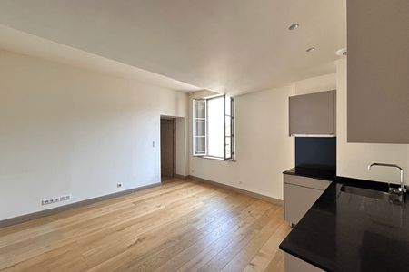appartement 2 pièces à louer ANTIBES - JUAN LES PINS 06160 45.5 m²