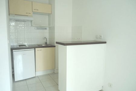 Vue n°2 Appartement 2 pièces T2 F2 à louer - Billere (64140)