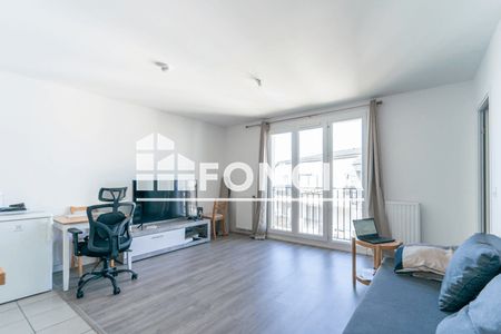 Vue n°2 Appartement 2 pièces T2 F2 à vendre - Noisy Le Grand (93160)