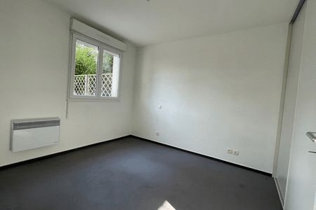 Vue n°3 Appartement 2 pièces T2 F2 à louer - La Primaube (12450)