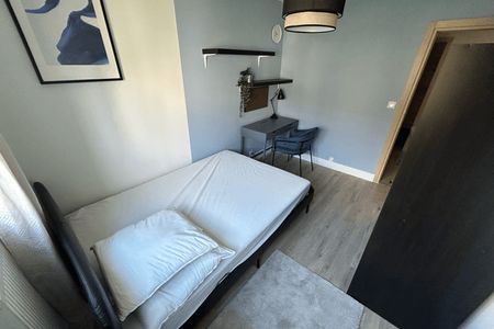 appartement-meuble 4 pièces à louer VAULX-EN-VELIN 69120