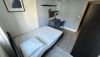 appartement-meuble 4 pièces à louer VAULX-EN-VELIN 69120