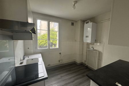 Vue n°3 Appartement 3 pièces T3 F3 à louer - Tours (37000)