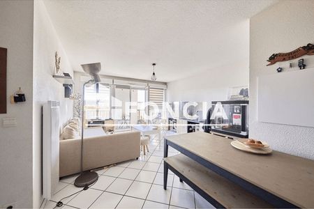 Vue n°2 Appartement 3 pièces à vendre - BORDEAUX (33000) - 67 m²