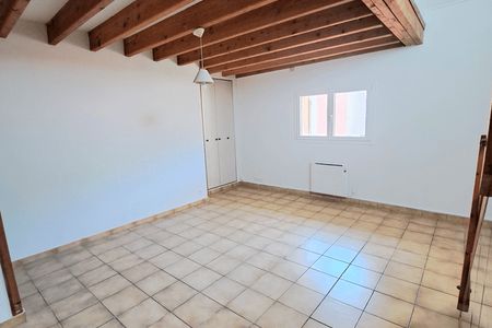 Vue n°3 Appartement 2 pièces T2 F2 à louer - Aubergenville (78410)