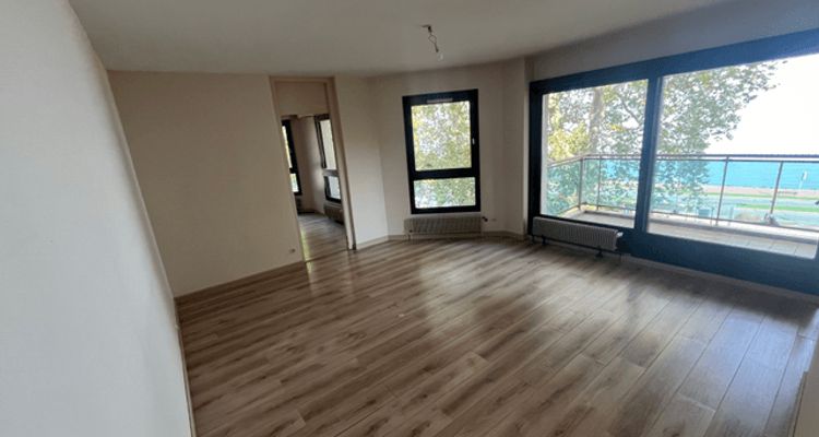 Vue n°1 Appartement 3 pièces T3 F3 à louer - Evian Les Bains (74500)