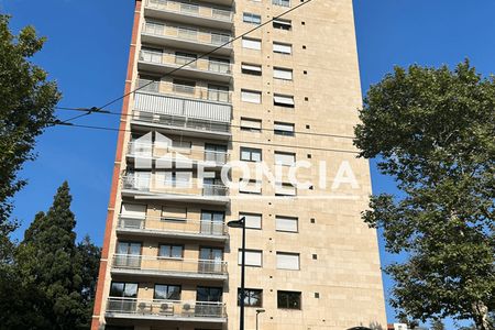 Vue n°3 Studio T1 F1 à vendre - Saint-étienne (42100)