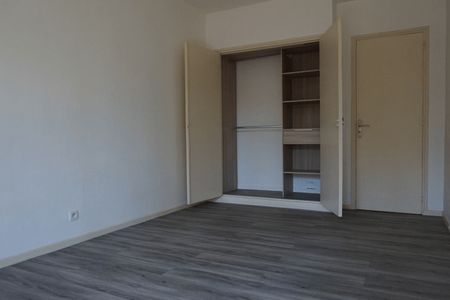 Vue n°2 Appartement 4 pièces T4 F4 à louer - Toulouse 2ᵉ (31200)