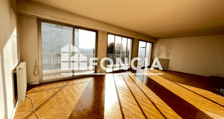 appartement 5 pièces à vendre CHOLET 49300 107 m²
