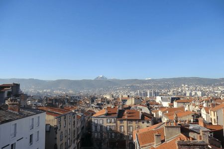 Vue n°3 Appartement 2 pièces T2 F2 à louer - Clermont Ferrand (63000)