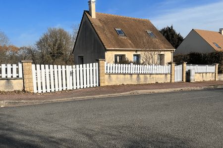 maison 4 pièces à louer ASNIERES SUR VEGRE 72430