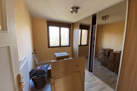 Vue n°3 Appartement meublé 3 pièces T3 F3 à louer - St Jacques De La Lande (35136)