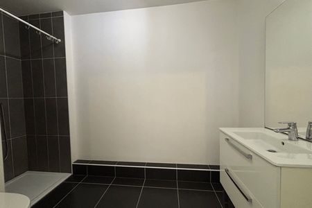 Vue n°3 Appartement 2 pièces T2 F2 à louer - Lyon 8ᵉ (69008)