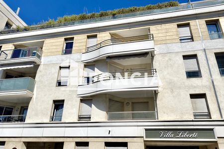 Vue n°2 Appartement 2 pièces T2 F2 à vendre - Cannes La Bocca (06150)