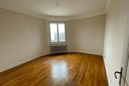 Vue n°3 Appartement 4 pièces à louer - Nancy (54000) 750 €/mois cc