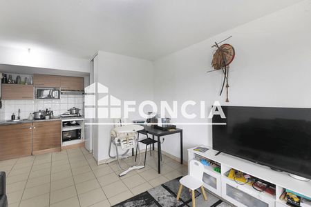 Vue n°2 Appartement 3 pièces T3 F3 à vendre - Toulouse (31200)