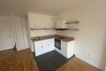 Vue n°3 Appartement 2 pièces T2 F2 à louer - Chatenay-malabry (92290)