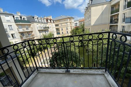 Vue n°3 Appartement 3 pièces T3 F3 à louer - Noisy Le Grand (93160)