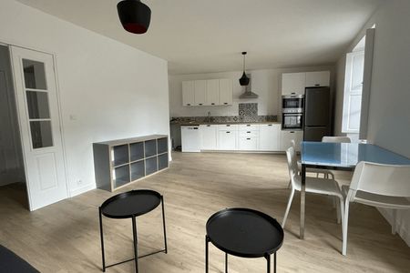 appartement-meuble 3 pièces à louer NANTES 44000 63.4 m²