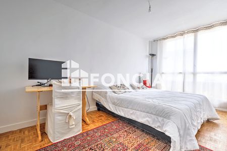 Vue n°3 Appartement 4 pièces à vendre - Fontenay Le Fleury (78330) 189 000 €