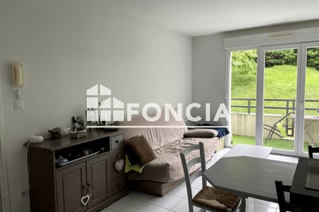 Vue n°2 Appartement 3 pièces T3 F3 à vendre - Cognac (16100)