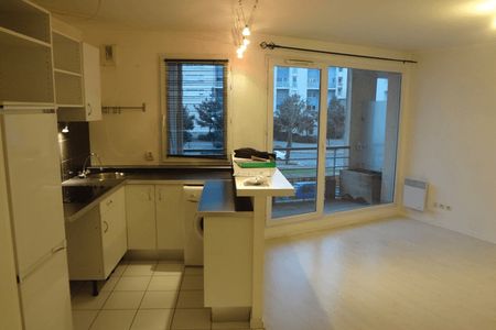 Vue n°3 Appartement 2 pièces T2 F2 à louer - Cergy Le Haut (95800)