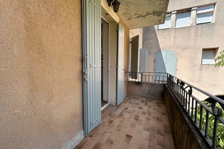 appartement 2 pièces à louer CAVAILLON 84300