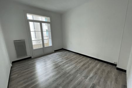 Vue n°2 Appartement 4 pièces T4 F4 à louer - Marseille 5ᵉ (13005)