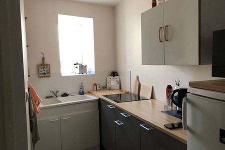 Vue n°3 Appartement 2 pièces T2 F2 à louer - Chazay D'azergues (69380)